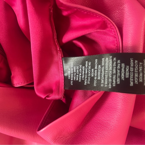 Barbie Pink! Soft faux-leather ultra-cropped cami. Worn once - Picture 6 of 8